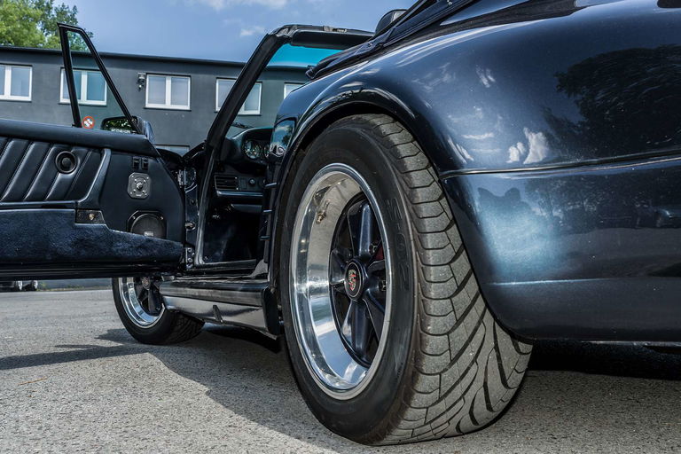 Porsche 911 Turbo 3.3