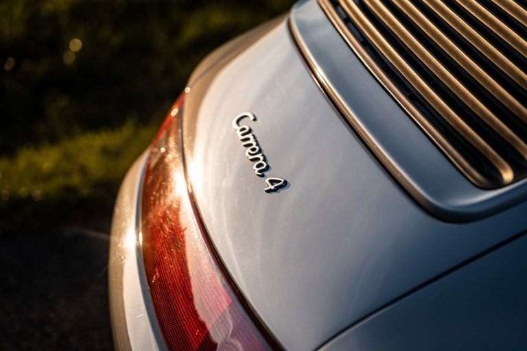 Porsche 993 Carrera 4