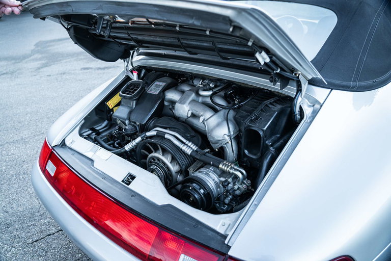 Porsche 993 Carrera 4