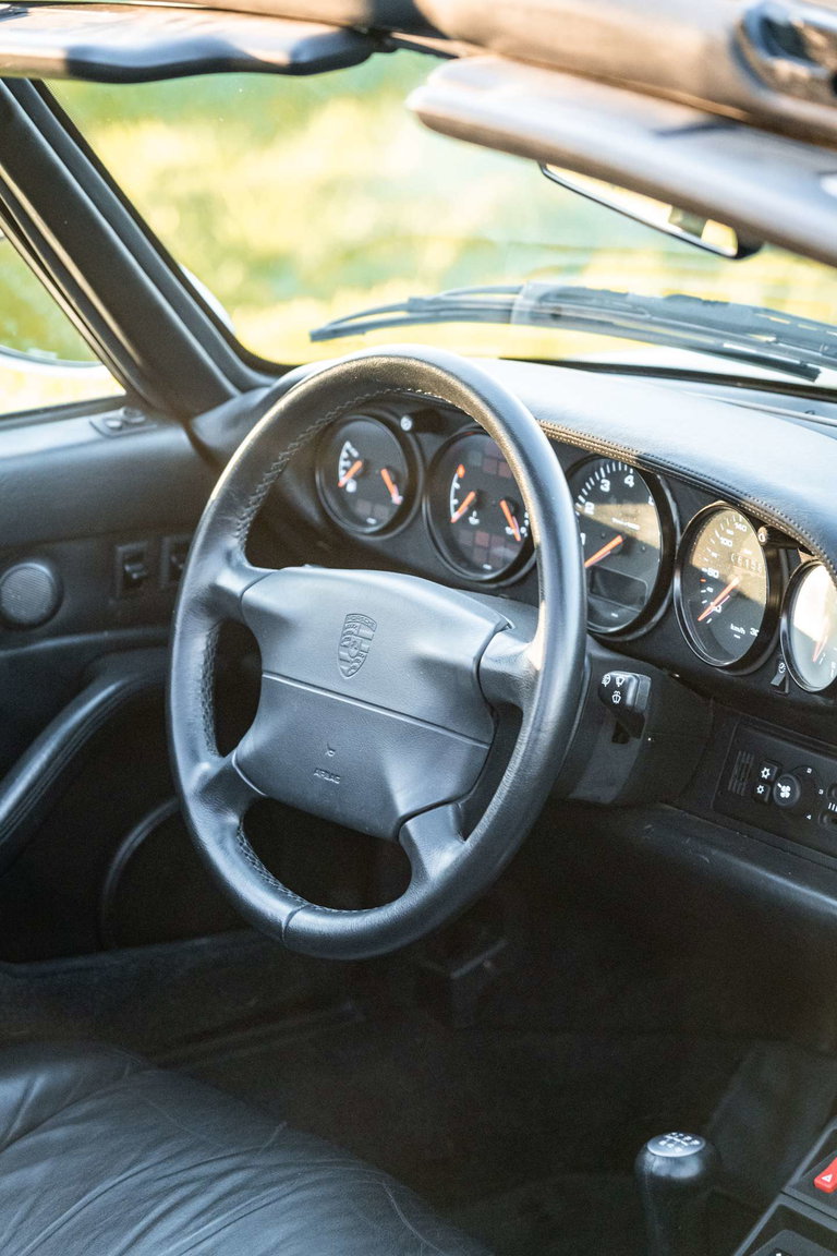 Porsche 993 Carrera 4