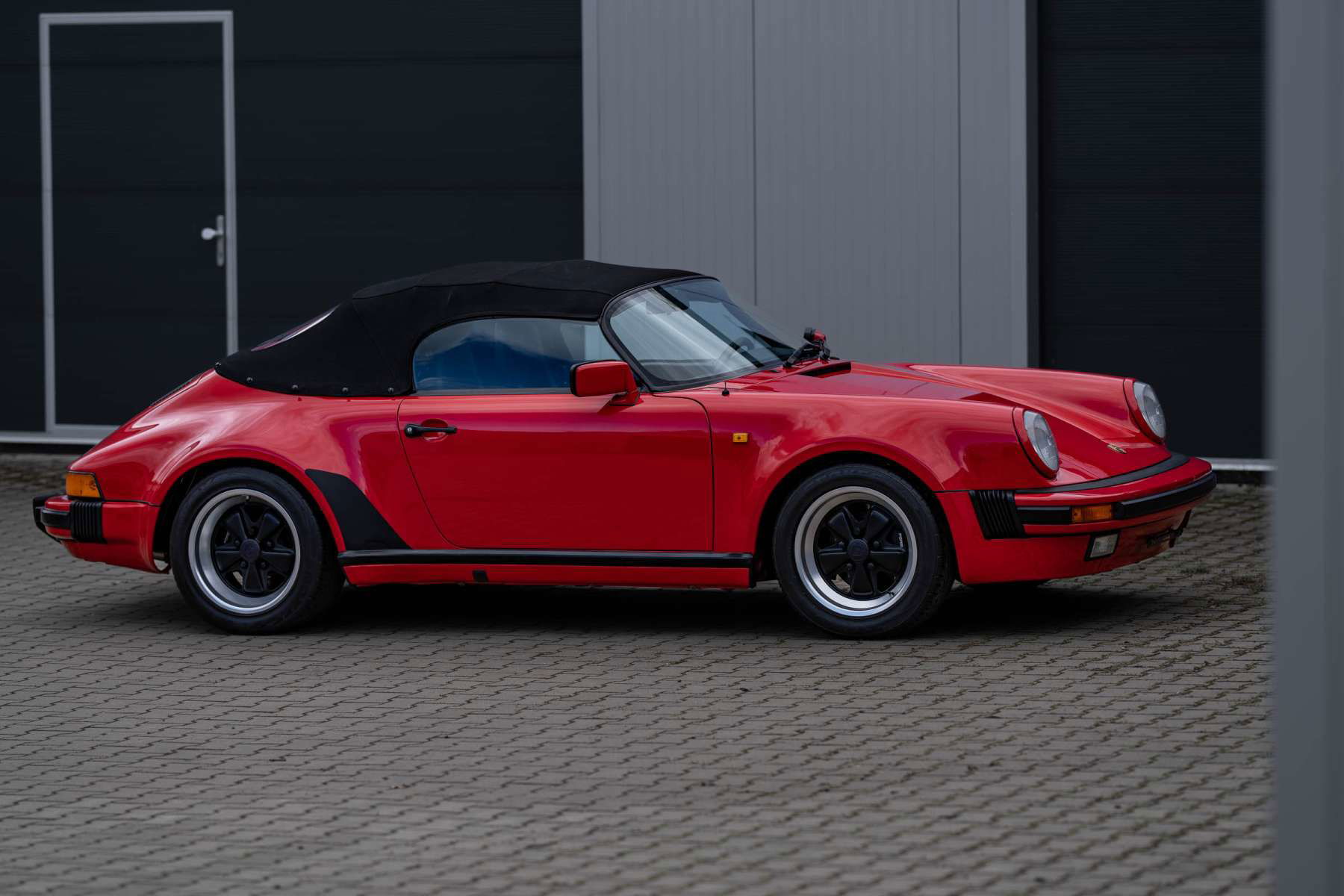 Porsche 911 Carrera 3.2 Speedster