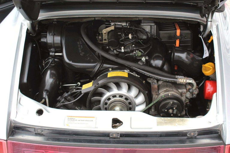 Porsche 964 Carrera 4