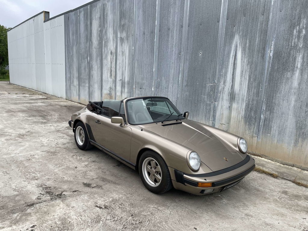 Porsche 911 Carrera 3.2