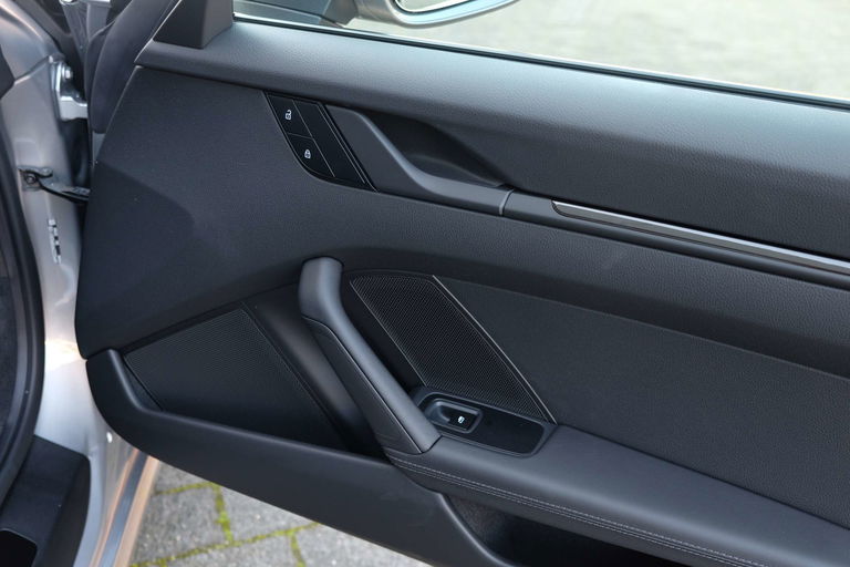 Porsche 992 Carrera T