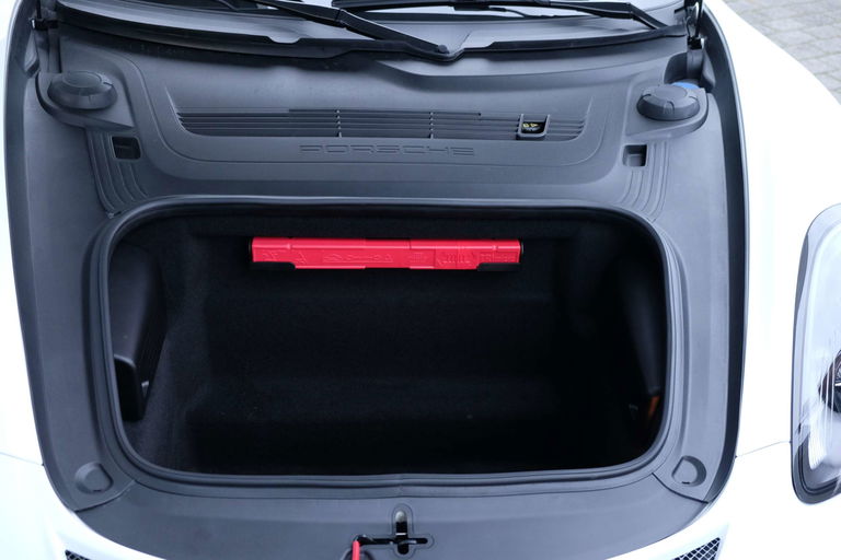 Porsche 981 Cayman GT4