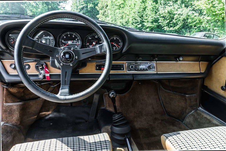 Porsche 911 S (F-Modell)