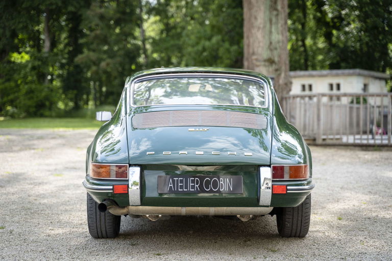 Porsche 911 T