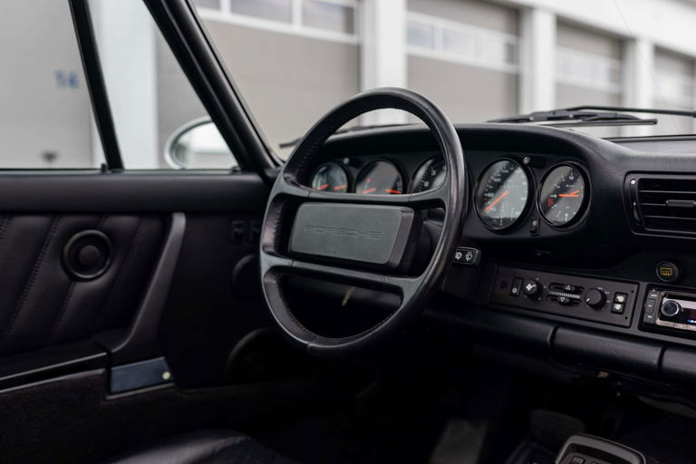 Porsche 964 Carrera 2