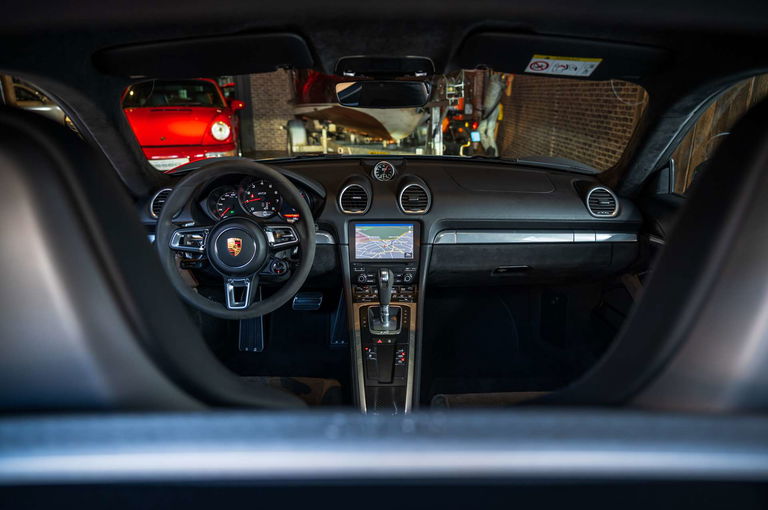 Porsche 718 Cayman GTS