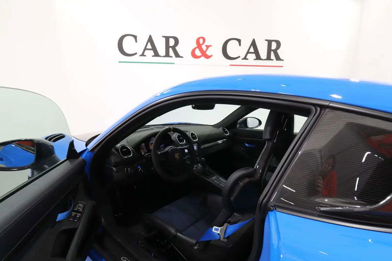 Porsche 718 Cayman GT4 RS