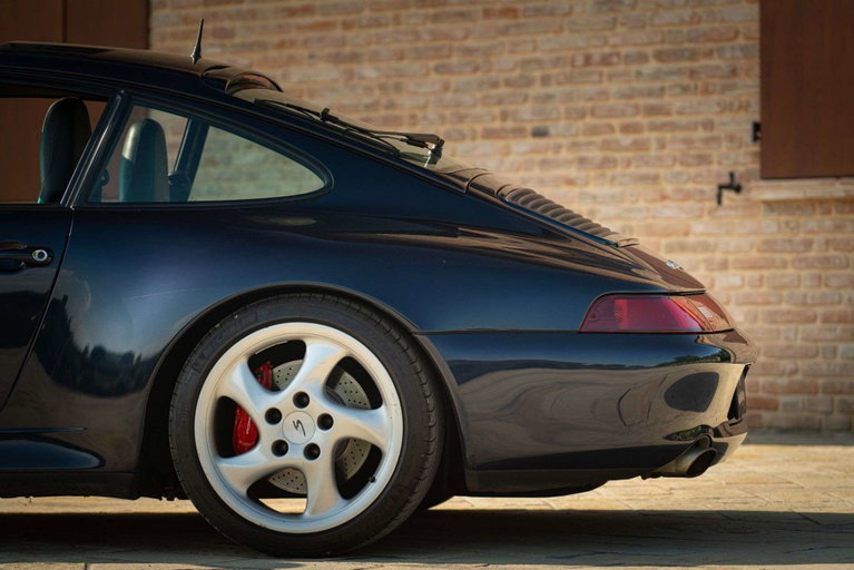 Porsche 993 Carrera 4S