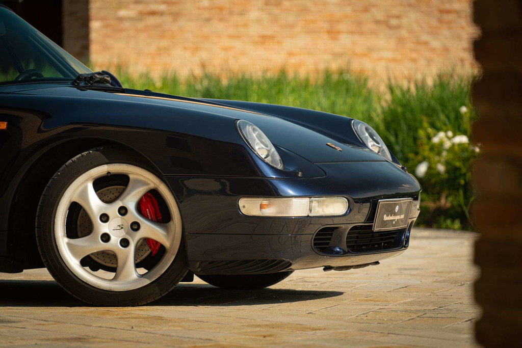 Porsche 993 Carrera 4S