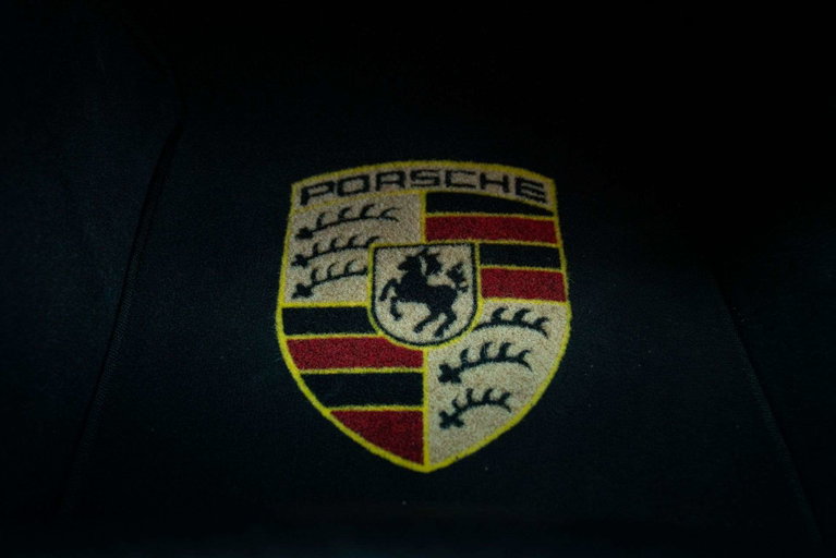 Porsche 993 Carrera 4S
