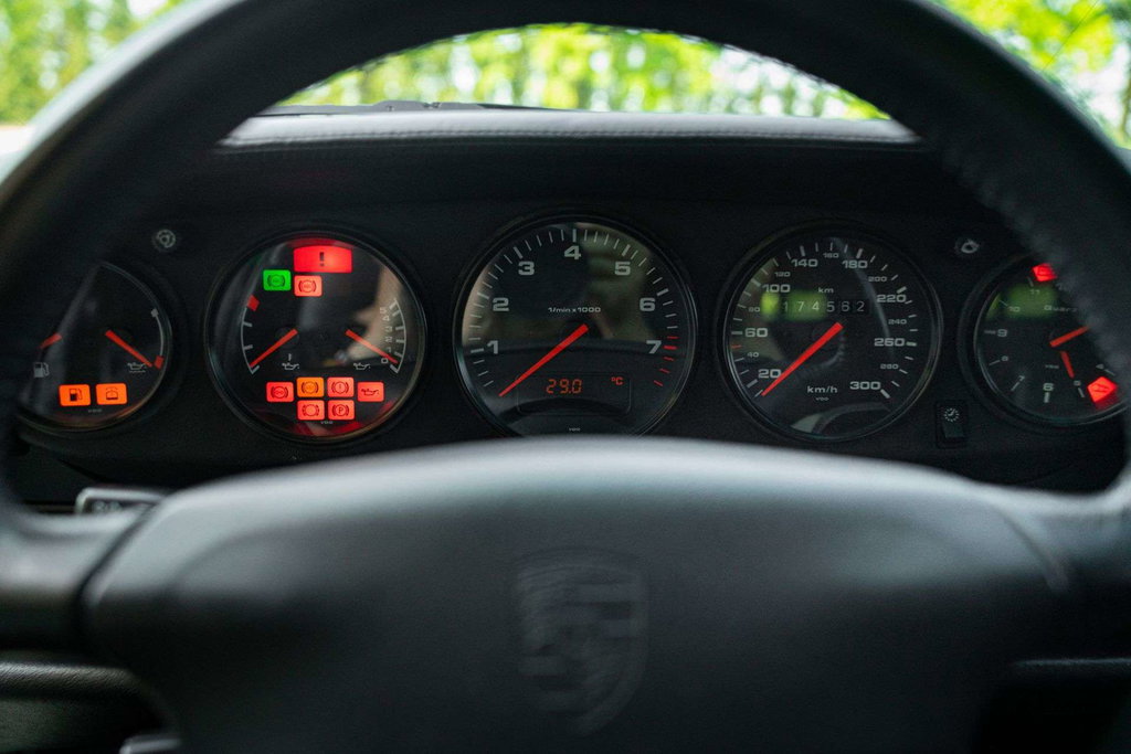 Porsche 993 Carrera 4S