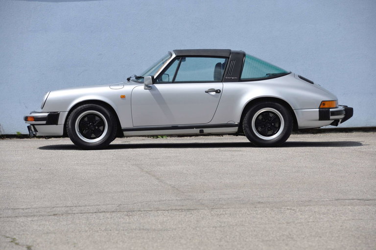 Porsche 911 Carrera 3.2