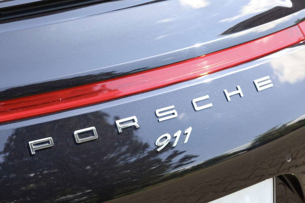 Porsche 991 Carrera 4 Black Edition