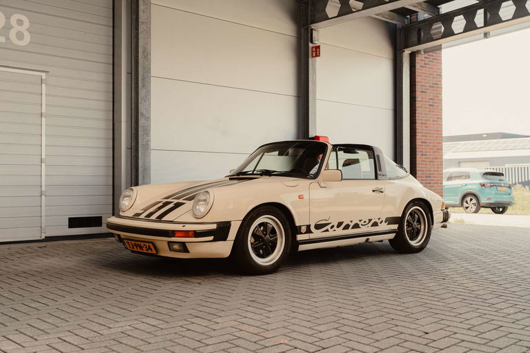 Porsche 911 Carrera 3.2 (US)