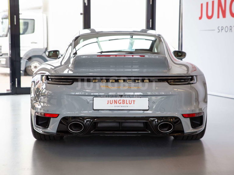 Porsche 992 Sport Classic
