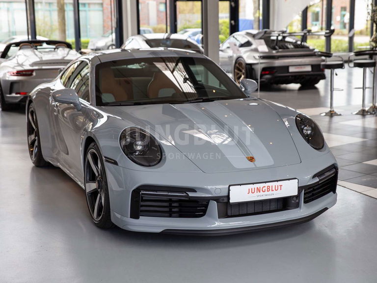 Porsche 992 Sport Classic