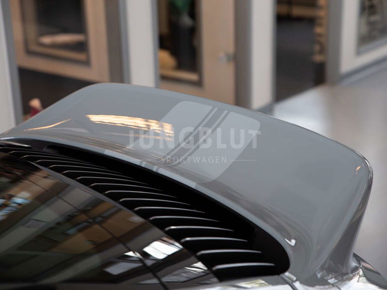 Porsche 992 Sport Classic