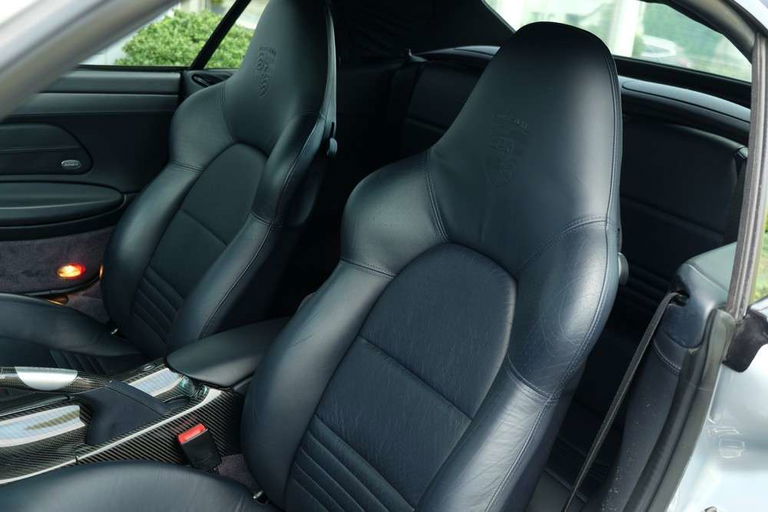 Porsche 996 Carrera 4