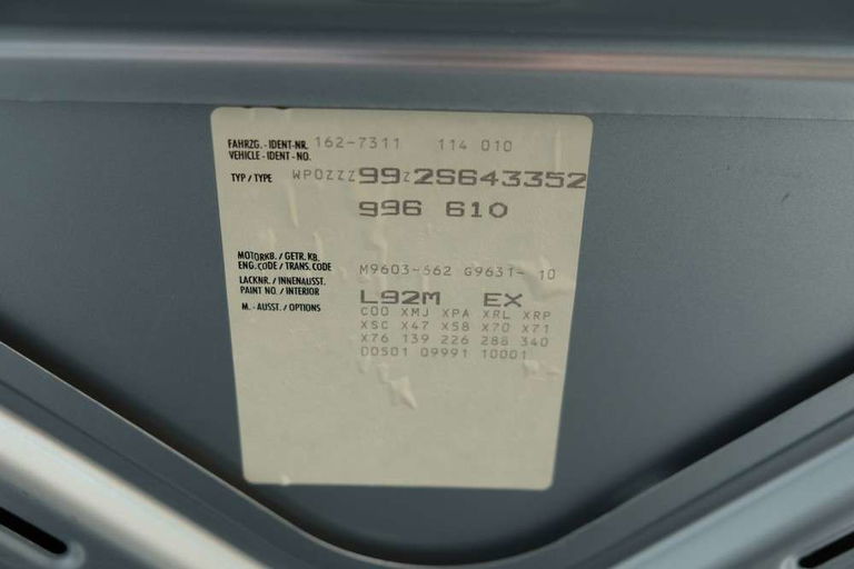 Porsche 996 Carrera 4