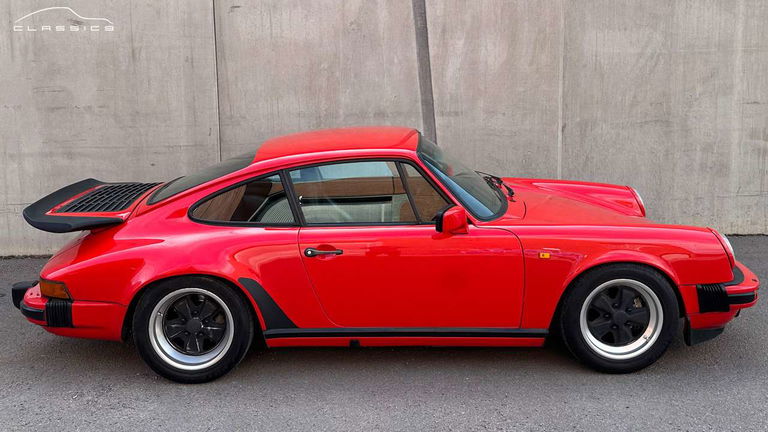 Porsche 911 Carrera 3.2