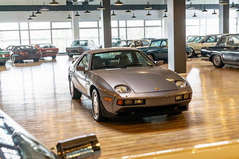Porsche 928 S