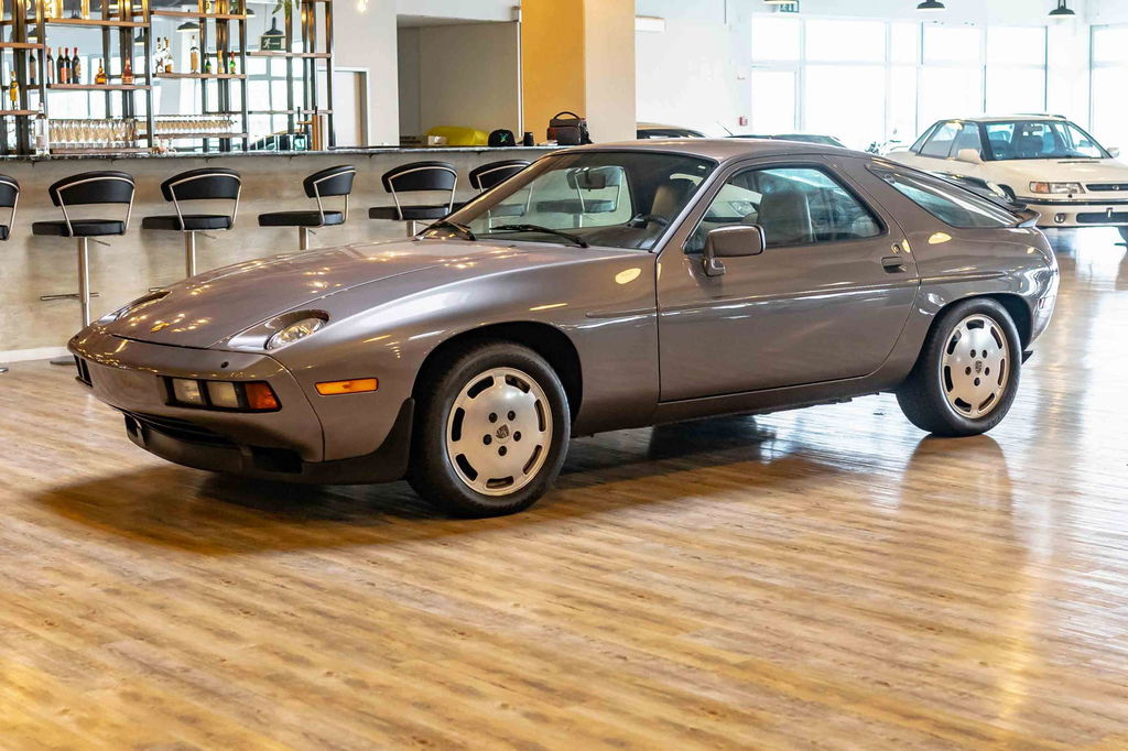 Porsche 928 S