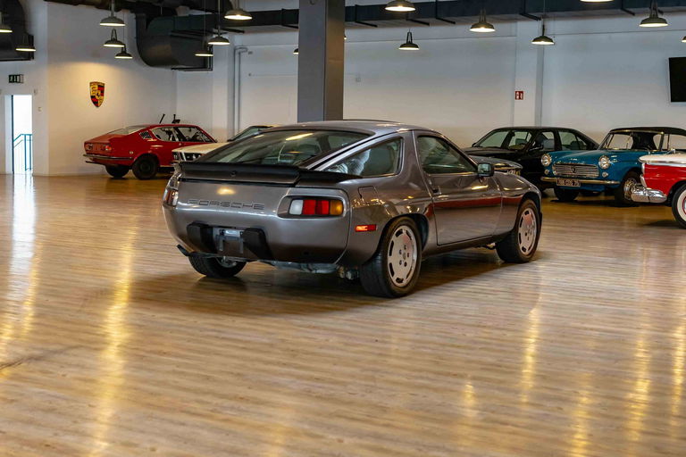 Porsche 928 S