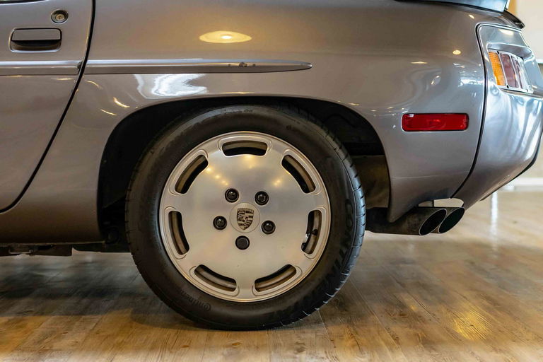 Porsche 928 S