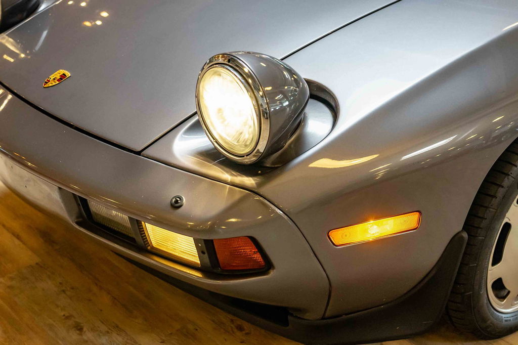 Porsche 928 S