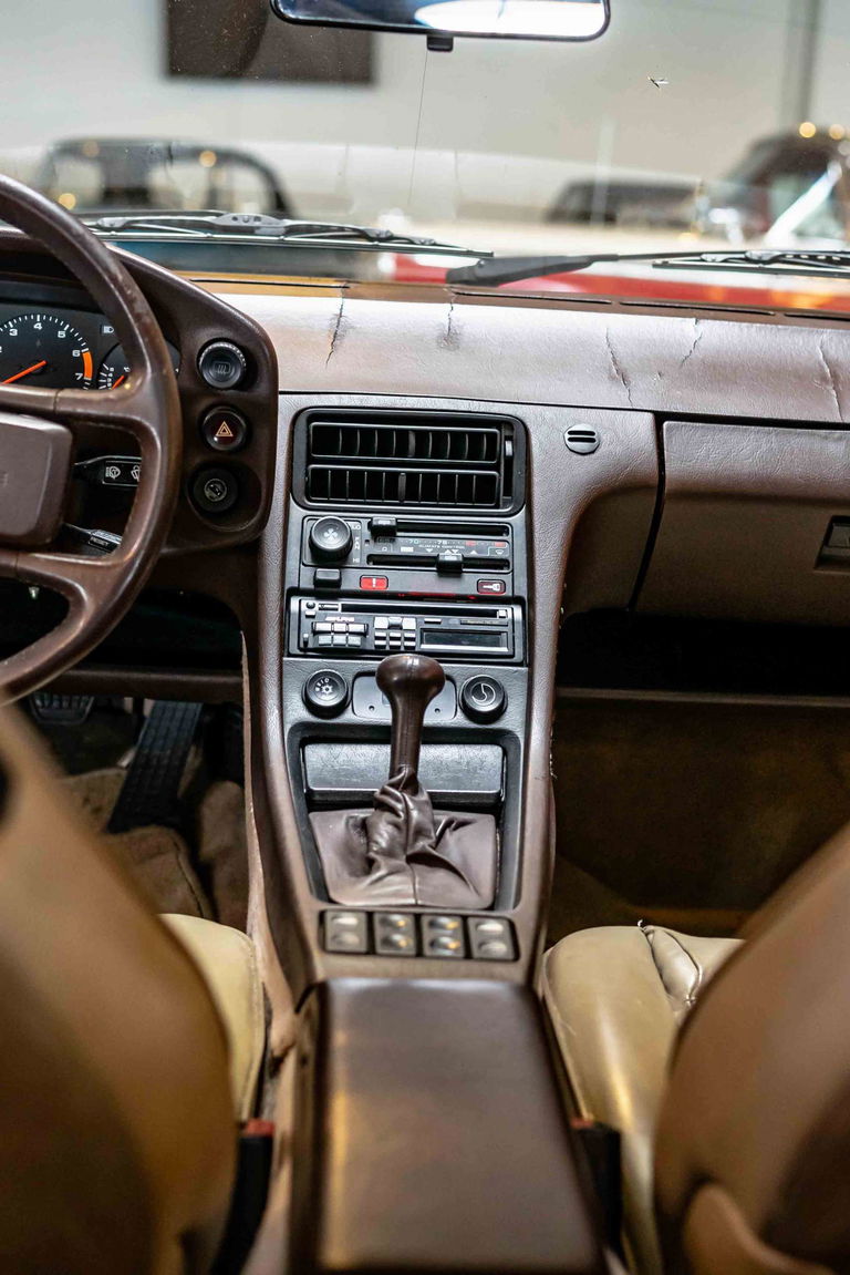 Porsche 928 S