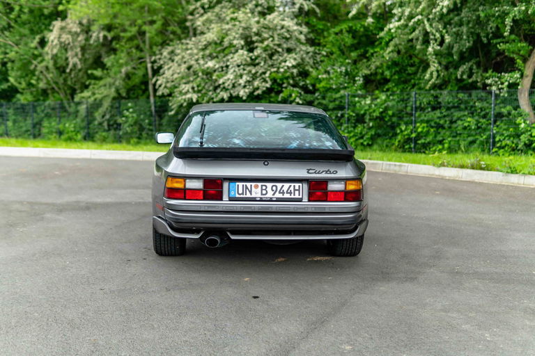 Porsche 944 Turbo Coupé