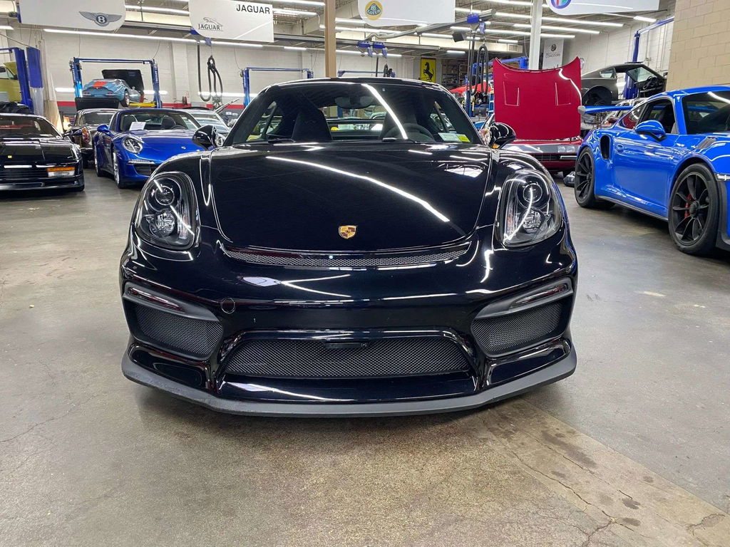 Porsche 981 Cayman GT4