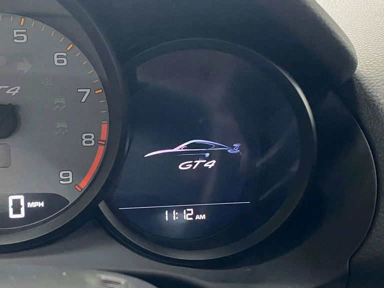 Porsche 981 Cayman GT4