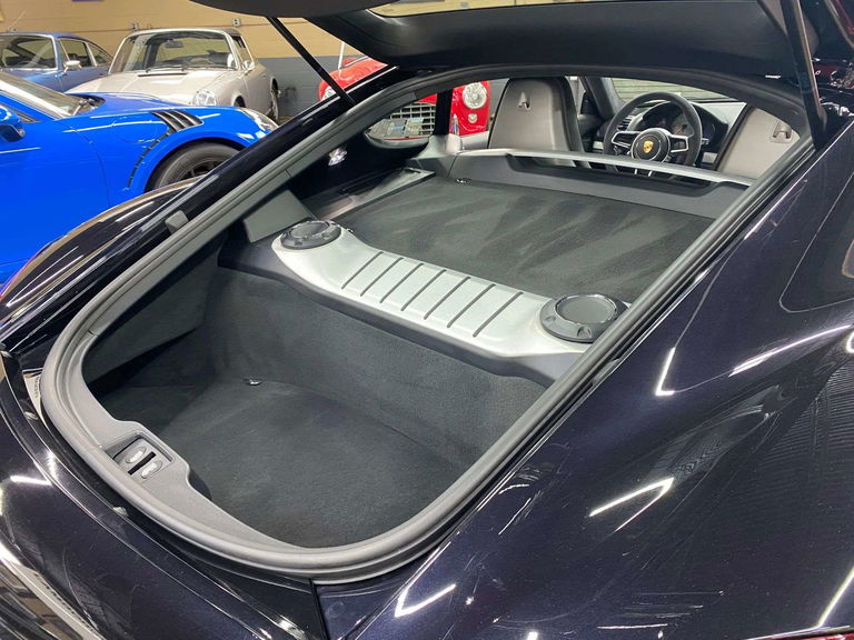 Porsche 981 Cayman GT4