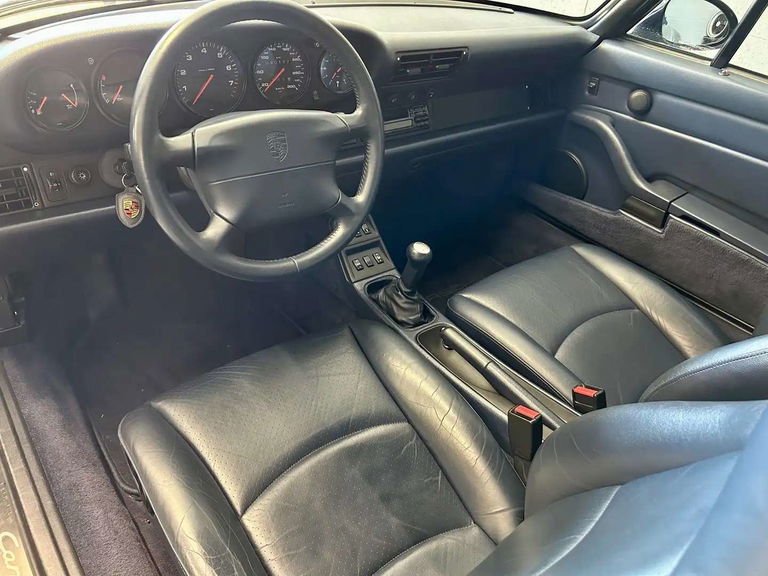 Porsche 993 Carrera 4