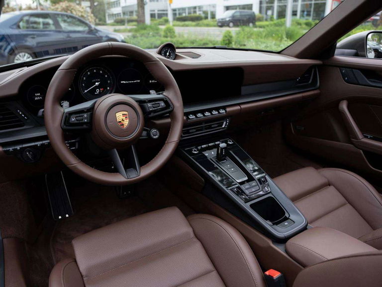 Porsche 992 Carrera GTS