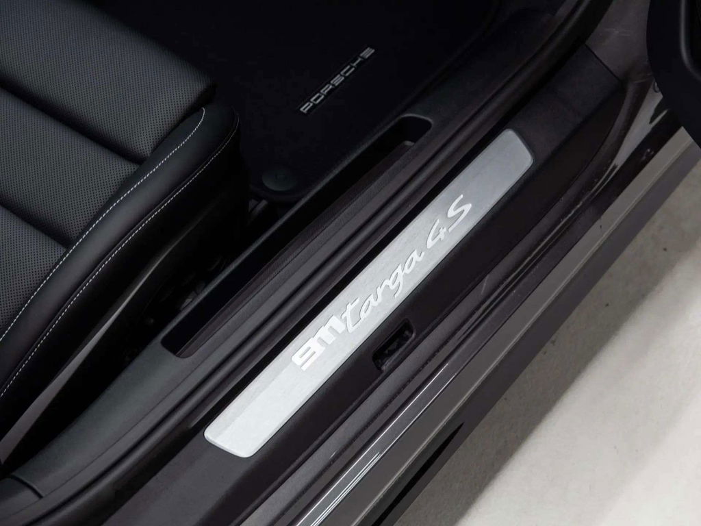 Porsche 992 Targa 4S