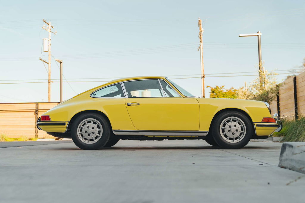 Porsche 911 T