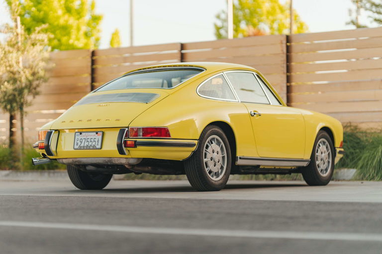 Porsche 911 T