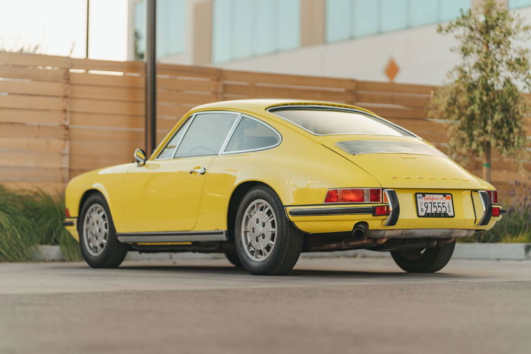 Porsche 911 T