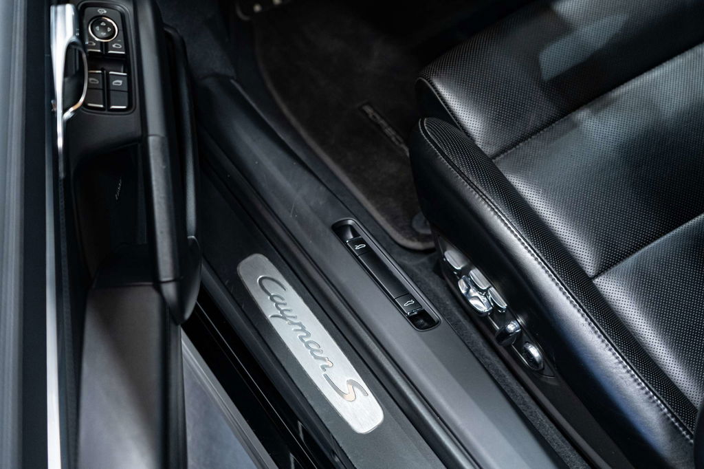 Porsche 981 Cayman S