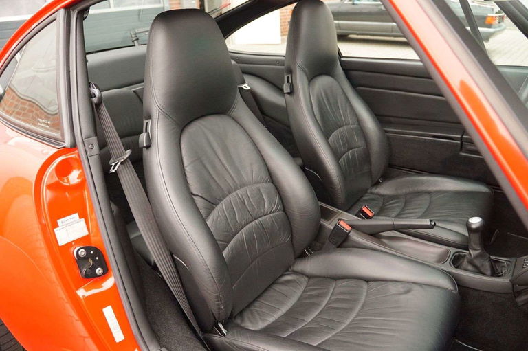 Porsche 993 Carrera 4S