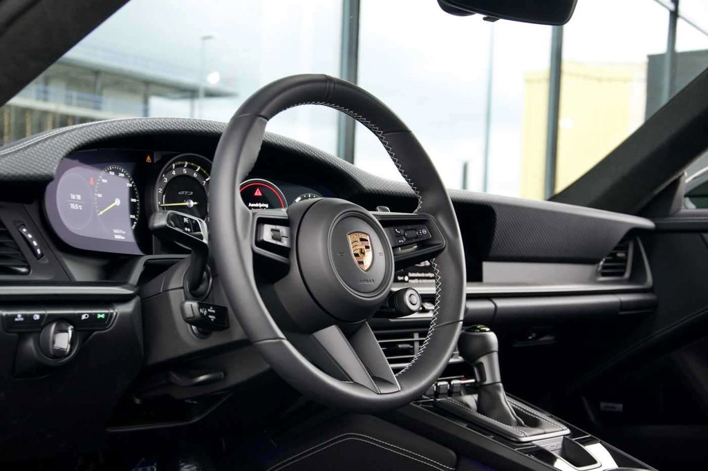 Porsche 992 GT3 Touring