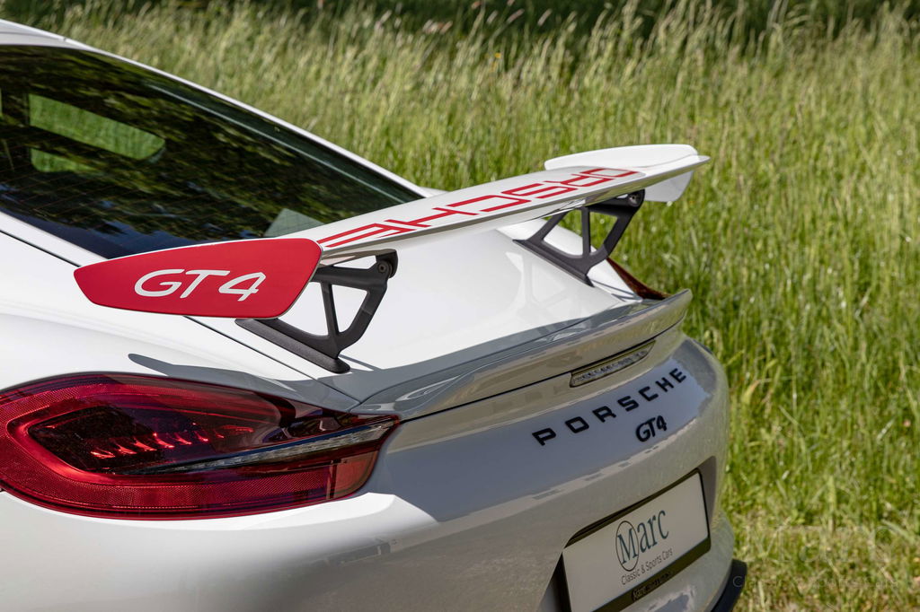 Porsche 981 Cayman GT4