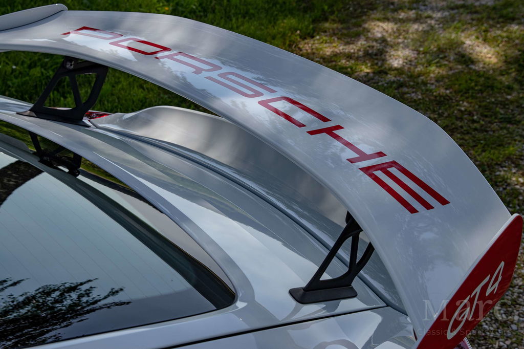 Porsche 981 Cayman GT4