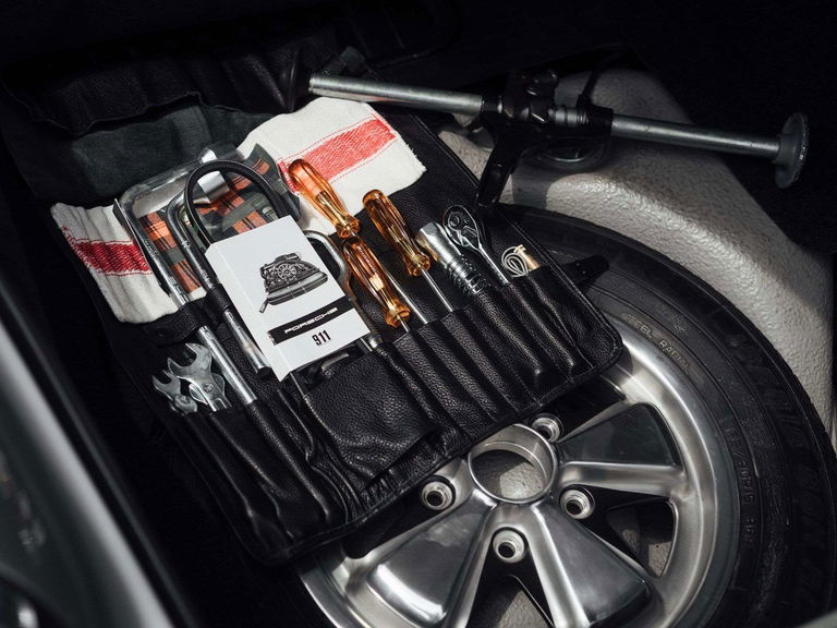 Porsche 911 S (F-Modell)