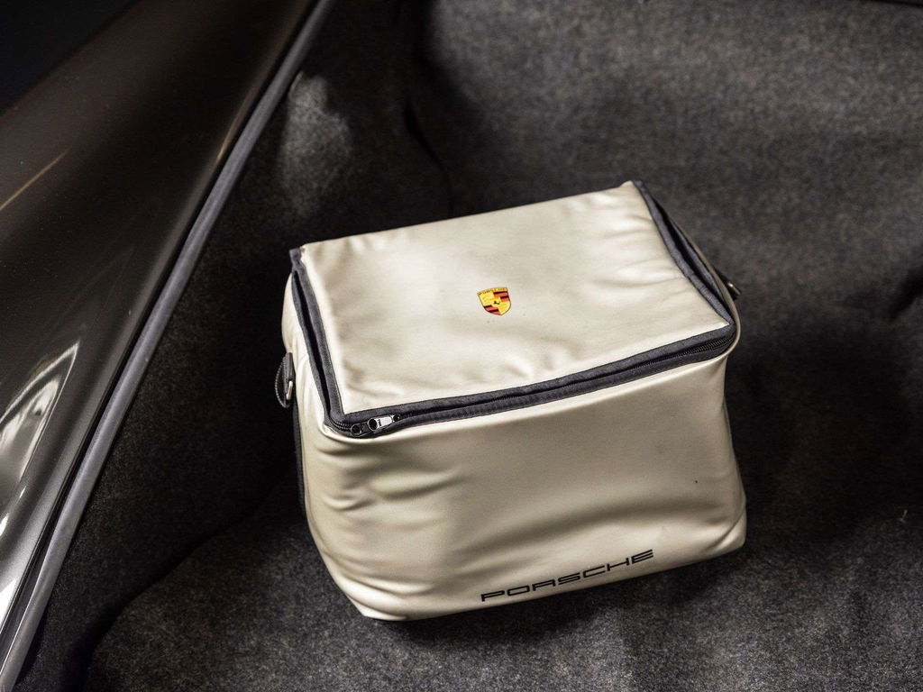 Porsche 911 Carrera 3.2 Speedster